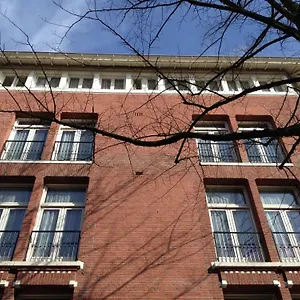 Отель Dutch Design Vondelpark, Амстердам